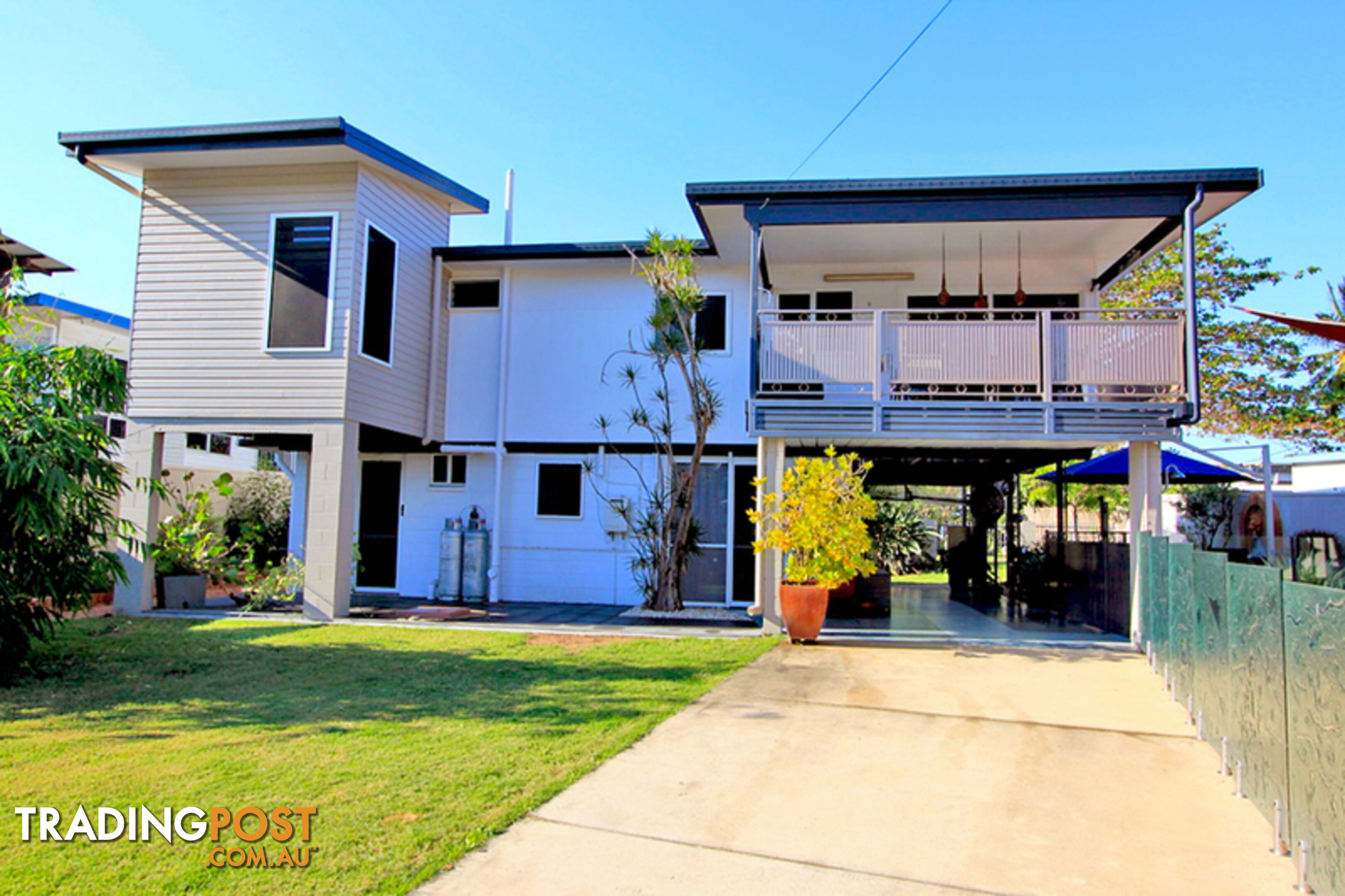 24 Reef Street SAUNDERS BEACH QLD 4818