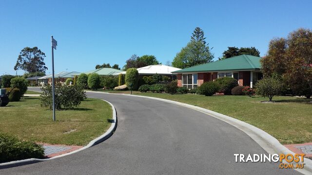 1 Cowrie Crt ST HELENS TAS 7216