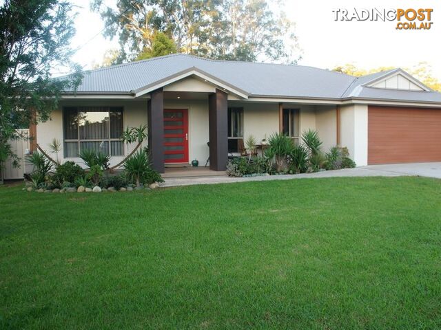 8 Hoskins St NABIAC NSW 2312