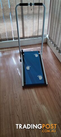 Foldable walking treadmill