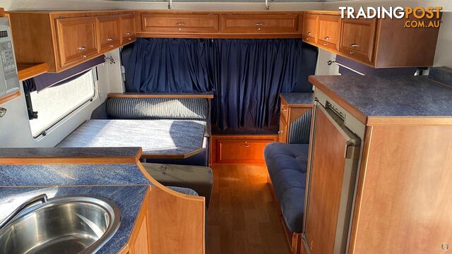 2008 Paramount Duet Sleeps 4