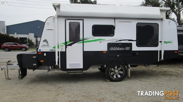 2015 Goldstream Panther - photo 2 of 32