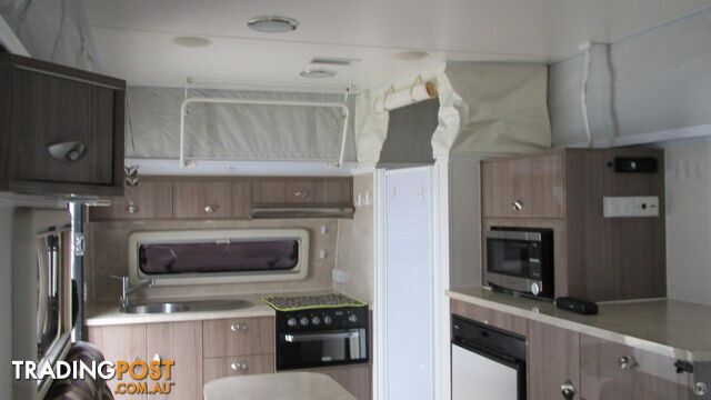 2015 Goldstream Panther - photo 4 of 32
