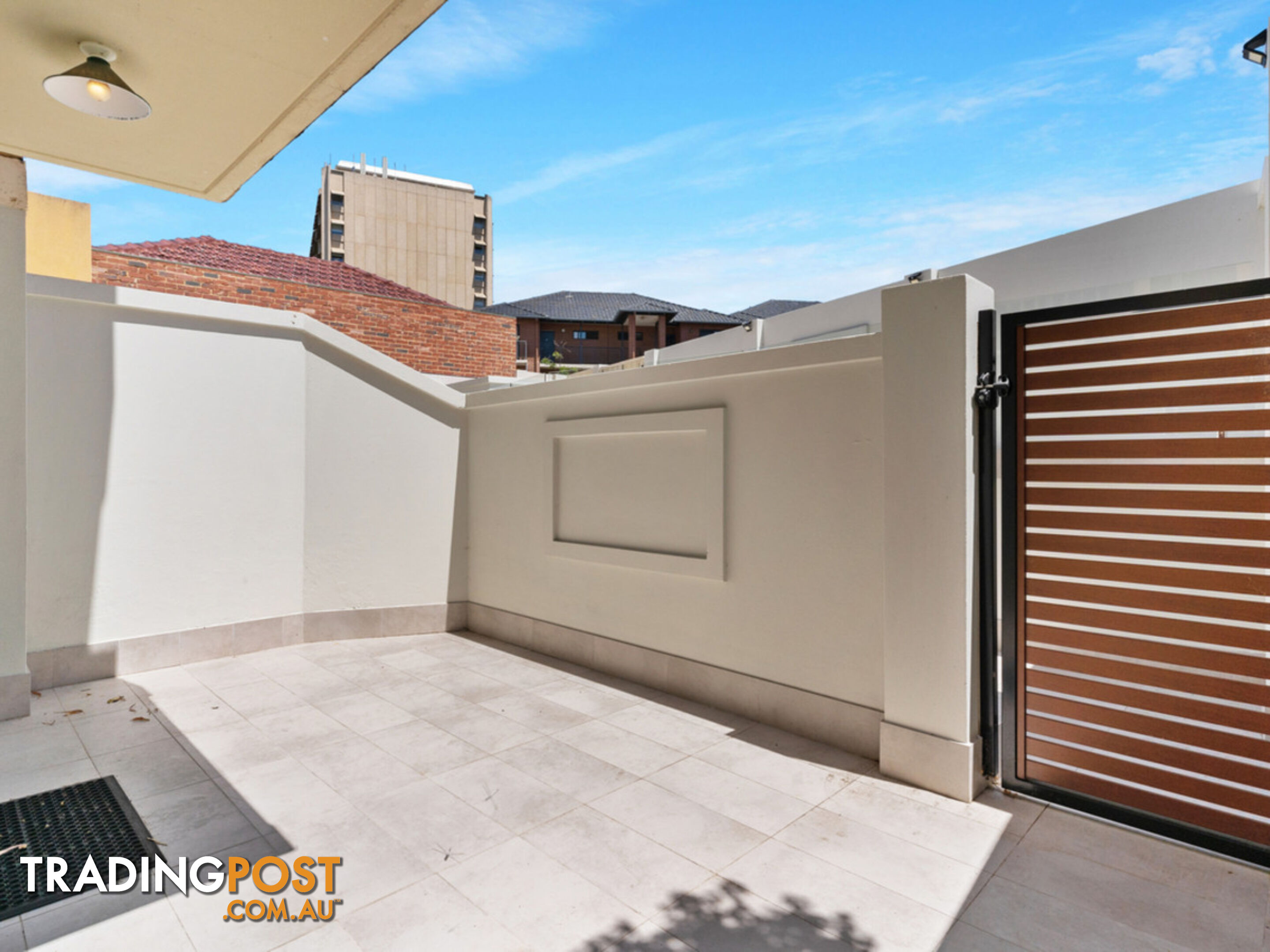 2/30 Waterloo Crescent EAST PERTH WA 6004