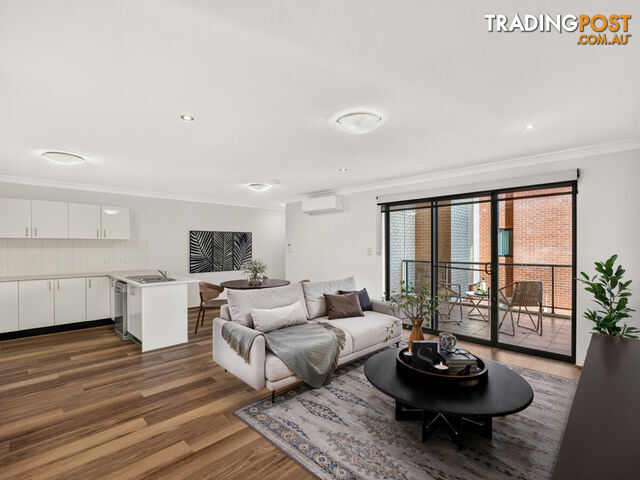 4/104 Brown Street EAST PERTH WA 6004 - photo 3 of 18