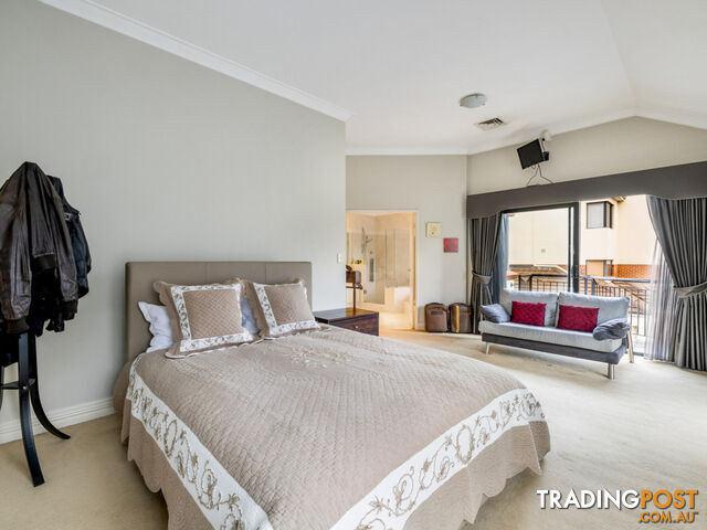 17 Old Belvidere Promenade EAST PERTH WA 6004