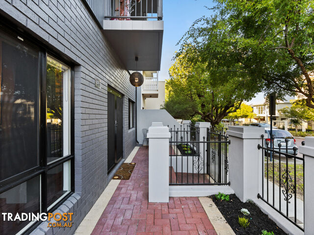 22 Constitution Street EAST PERTH WA 6004 - photo 2 of 25