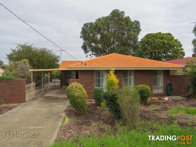 4 Westminster Court ARMADALE WA 6112