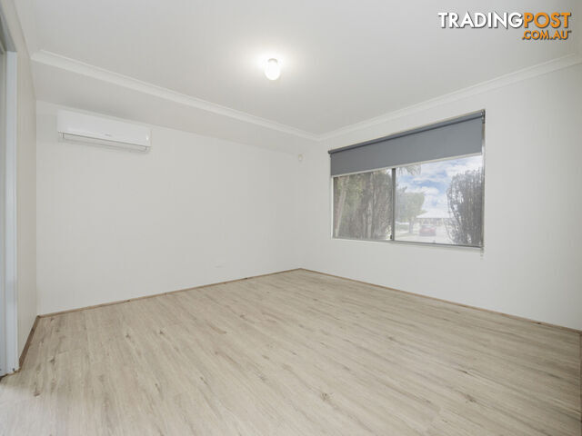 10 Heysham Bend BUTLER WA 6036 - photo 4 of 14