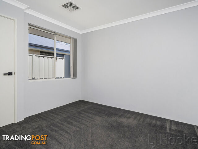 7 Greenpoint Way HILBERT WA 6112