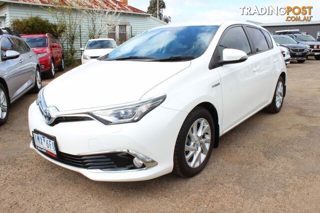 2018 TOYOTA COROLLA HYBRID ZWE186R HATCHBACK