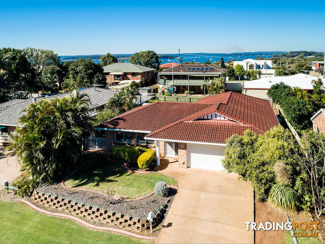 11 Trafalgar Drive VICTORIA POINT QLD 4165