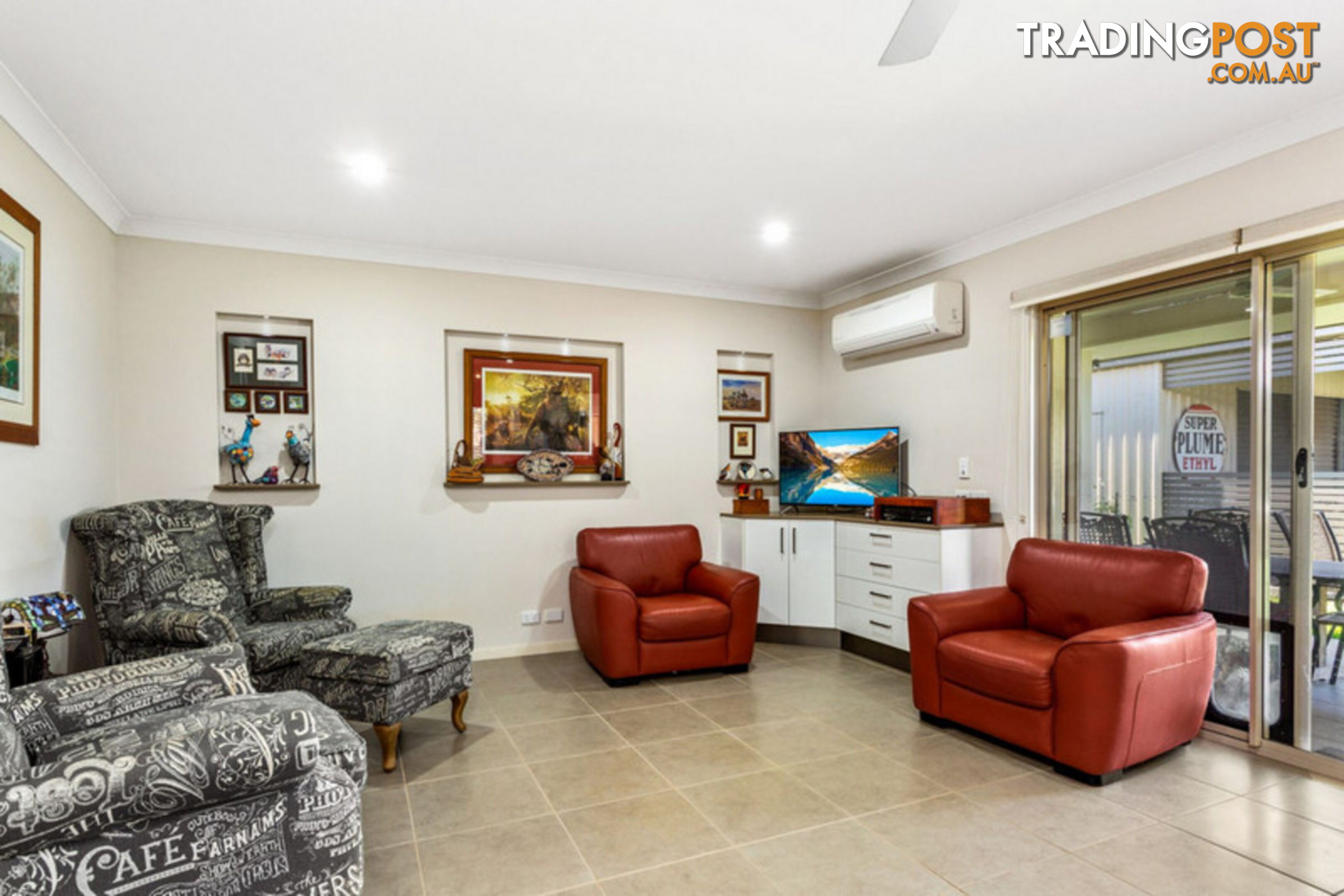 14 Daly Place REDLAND BAY QLD 4165