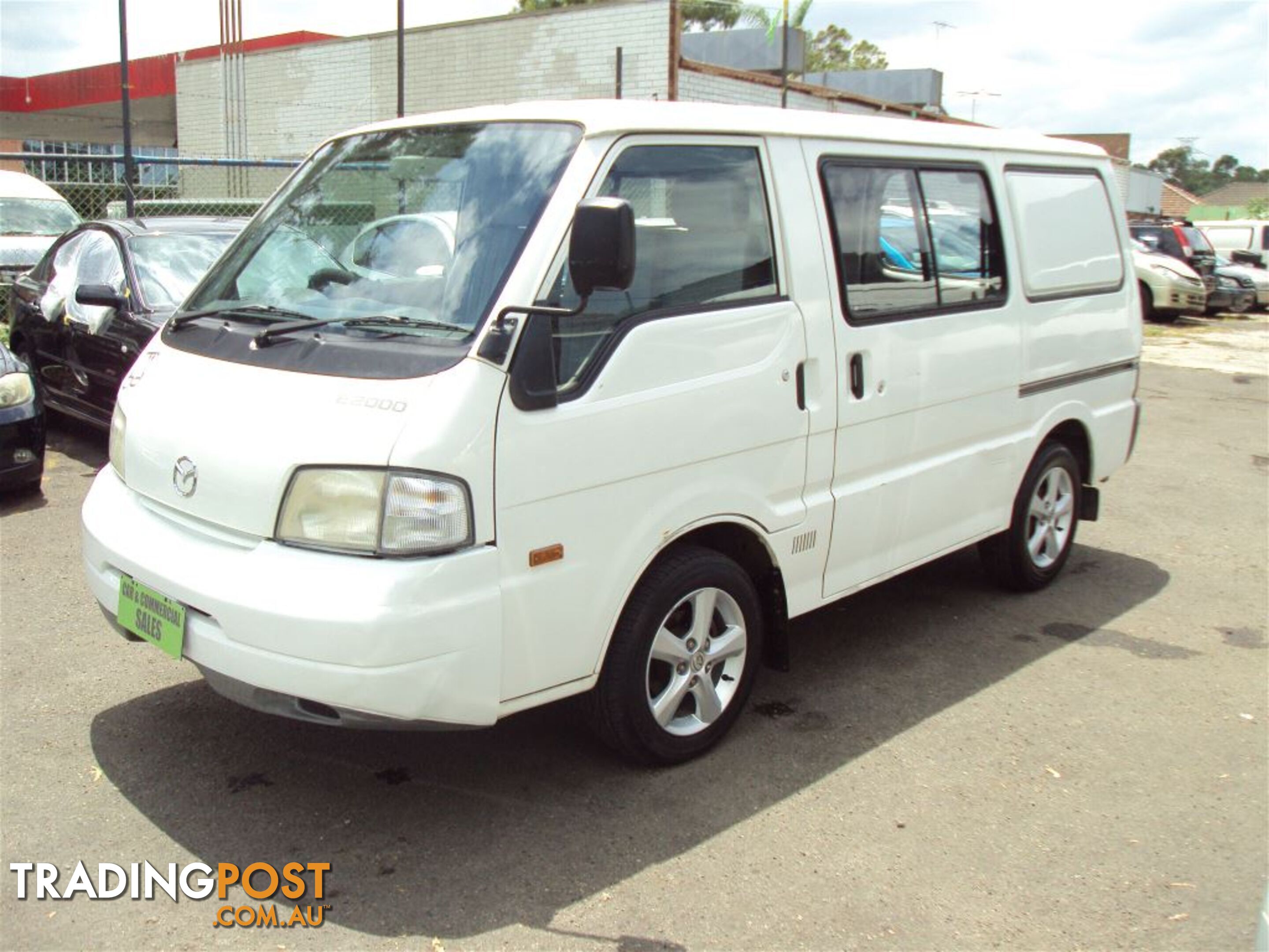 2002 MAZDA E2000 SWB SH92 VAN