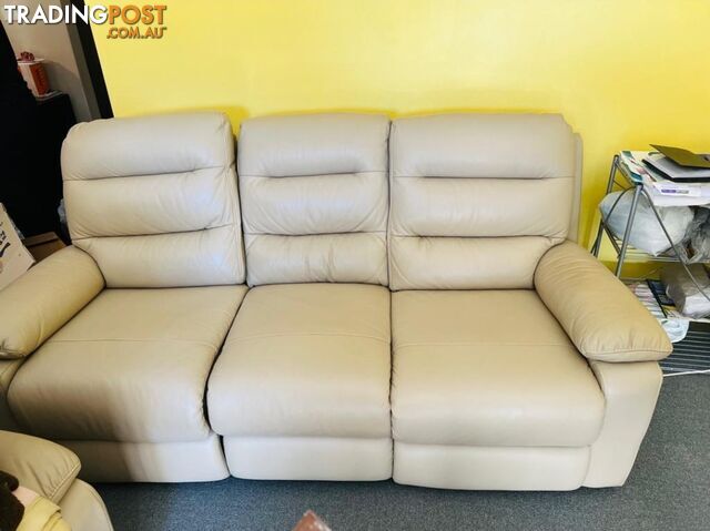 Rubelli Italian leather lounge 3 seater and 1 seater