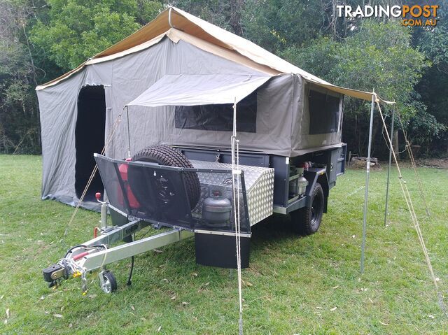The Straddie 'B' camper
trailer