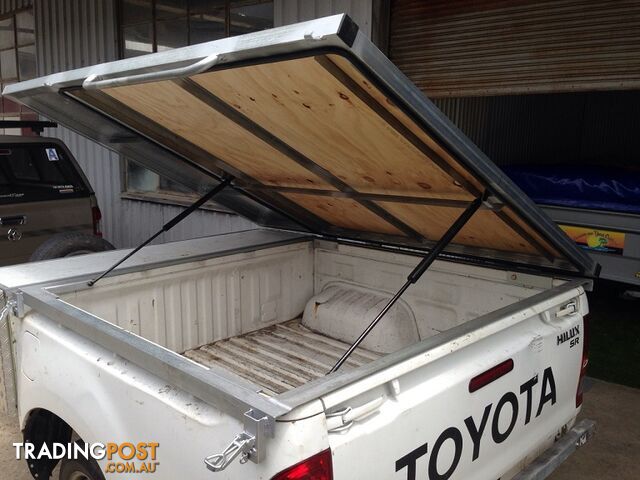 Chassis and trailers - photo 5 of 13