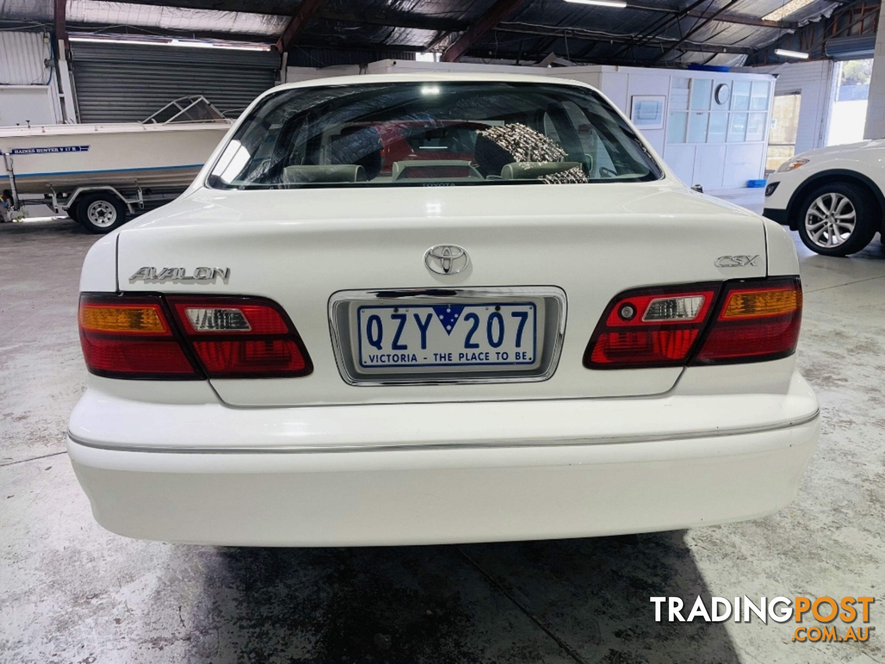 2001  TOYOTA AVALON CSX MCX10R SEDAN