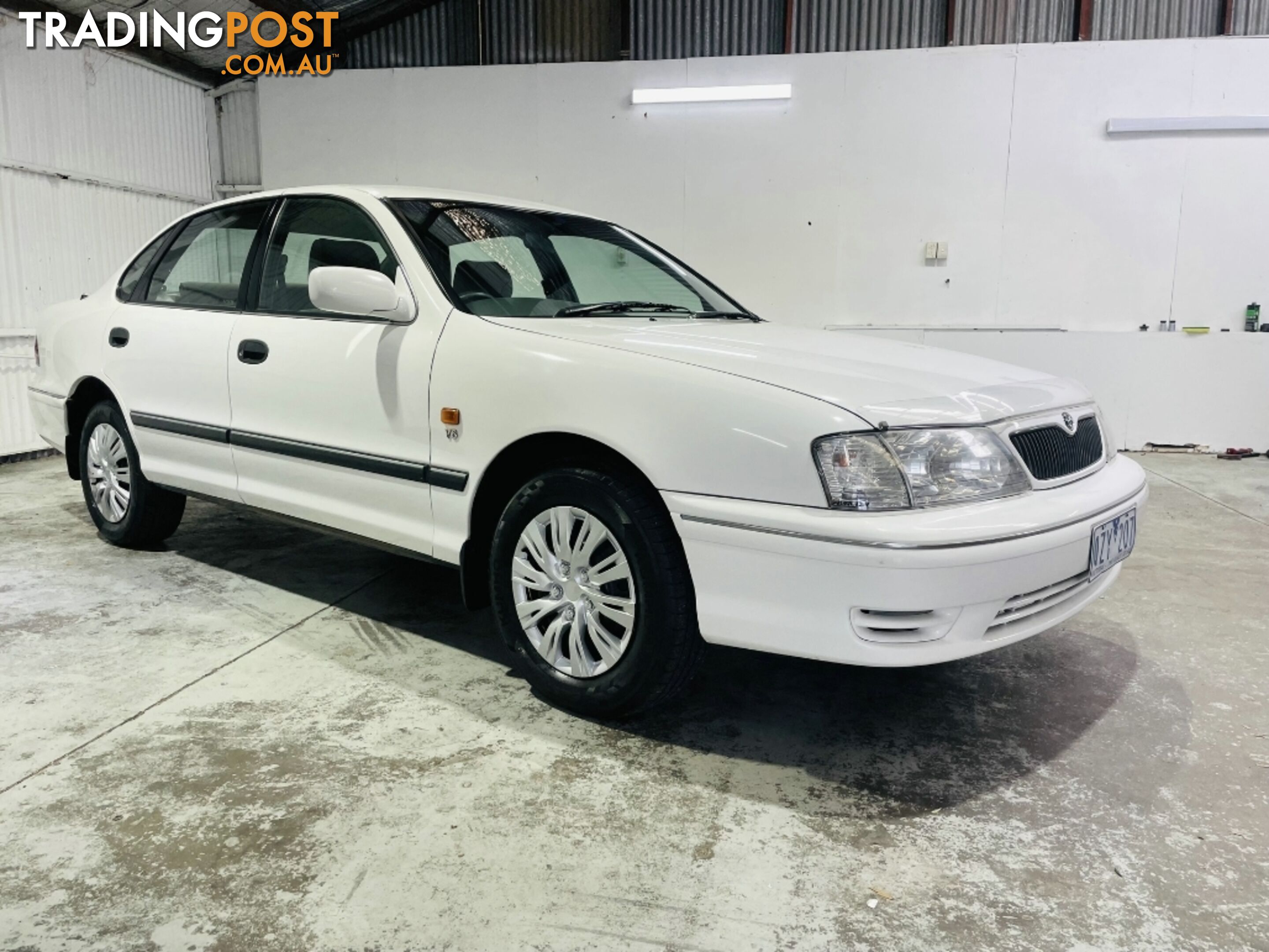 2001  TOYOTA AVALON CSX MCX10R SEDAN