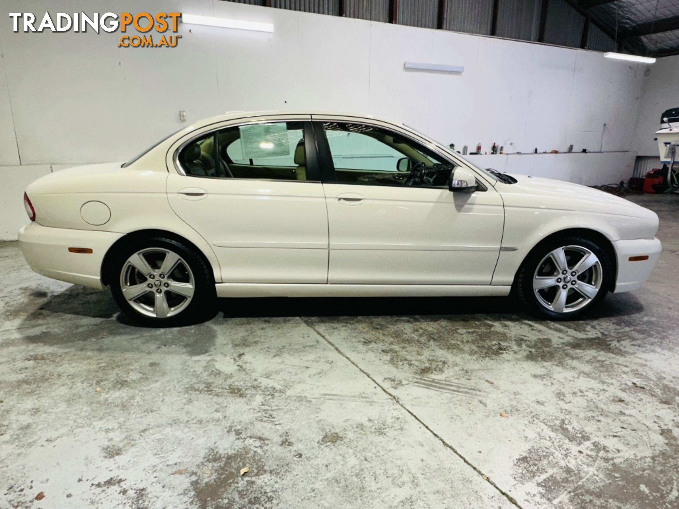 2009  JAGUAR X-TYPE LE X400 MY09 SEDAN