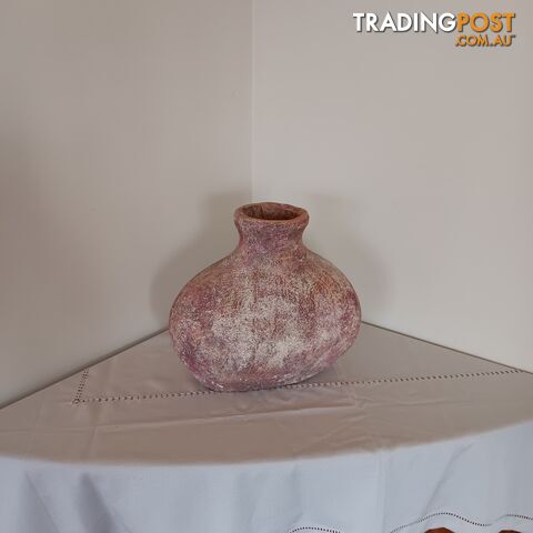 FLOOR VASE