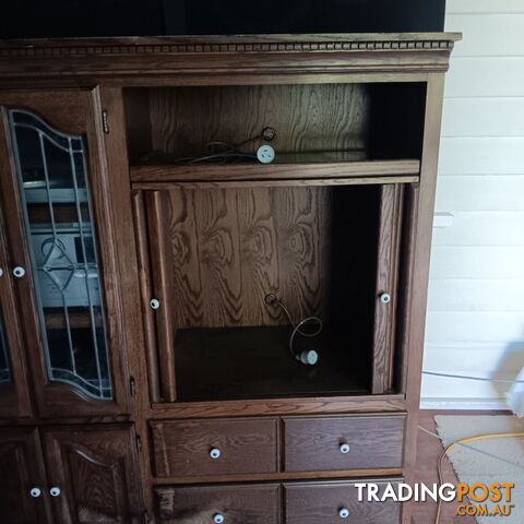 Broyhill Multi-Functional Audio/Video Wall Cabinet with AKAI Audio - photo 2 of 7