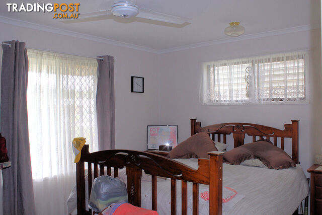 11 Jocelyn Pde Granville QLD 4650