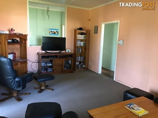 10 Mayne St Tiaro QLD 4650