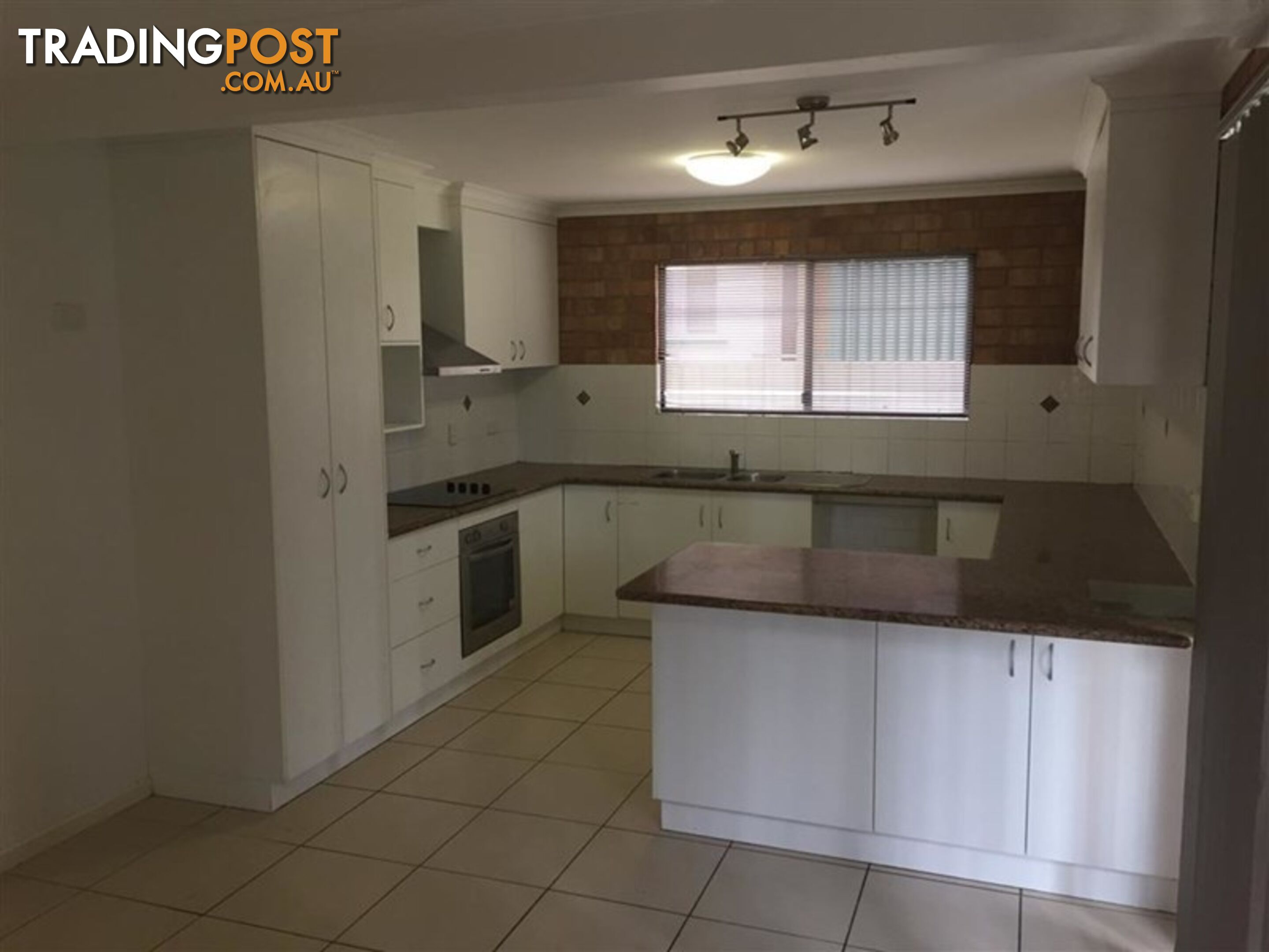 3 186 Walker Street Maryborough QLD 4650