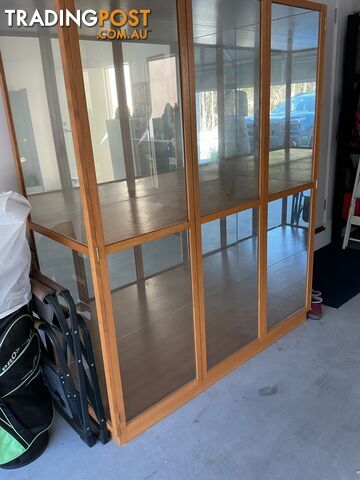 Display Cabinet