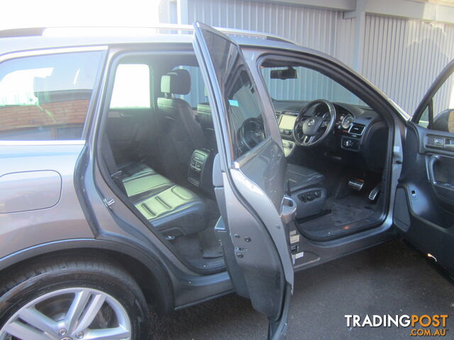 2013 Volkswagen Touareg SUV Automatic