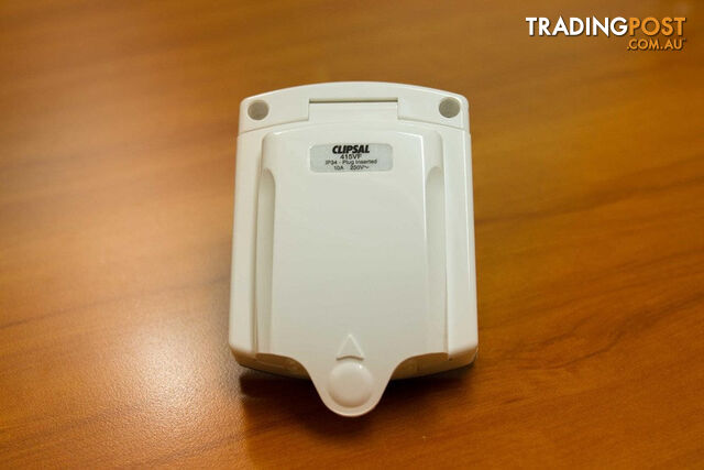 CLIPSAL 415VF OUTLET 10A IP34 WHITE
