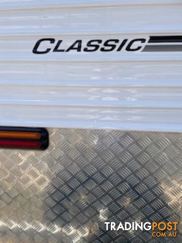 2019 SUPREME CLASSIC – SEMI OFF-ROAD – SINGLE AXLE # 1377 – WAS $58,000 – SPECIAL PRICE $52,000 - photo 3 of 24