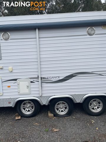 2013 ROMA ELEGANCE – 30 FOOT CARAVAN WITH SHOWER/TOILET – BONUS SLIDE-OUT # 1317 – $85,000 - photo 3 of 31
