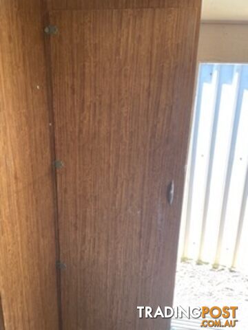 1977 BARAVAN CARAVAN SOLID 1324 8 000