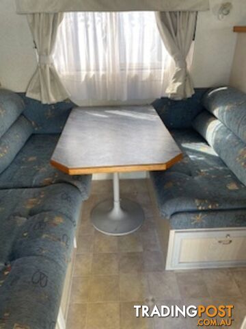 2005 PARAMOUNT DELTA Â 17 FOOT 6 SOLID CARAVAN Â $22,990 # 1364