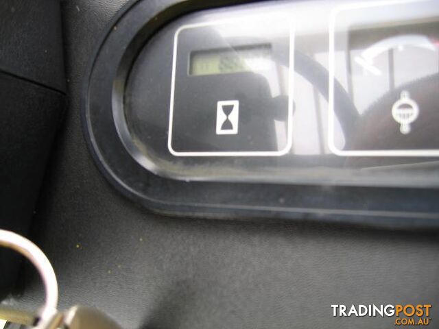 ** RENT NOW ** Forklift HYSTER 3T LPG with Container Mast - photo 3 of 3