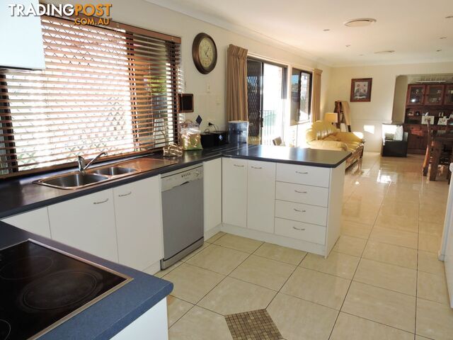 1 Iceberg Court WARWICK QLD 4370