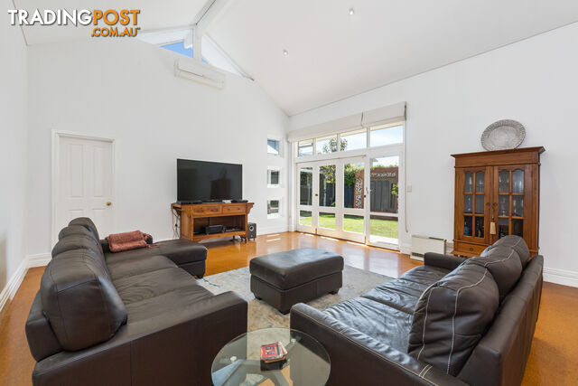 14 Devon Road SWANBOURNE WA 6010