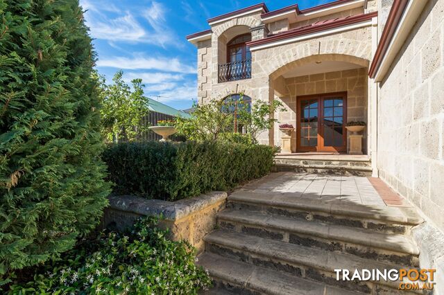 3 Greenberry Close MOUNT CLAREMONT WA 6010