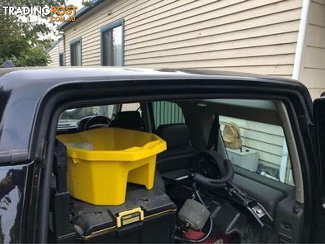 Landrover discovery 2 roof drip rail rear centre