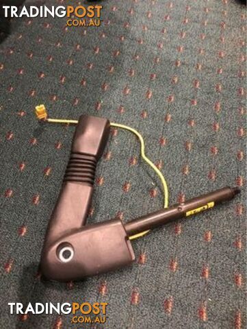 landrover discovery 2 driver seat belt pre tensioner seat belt buckle