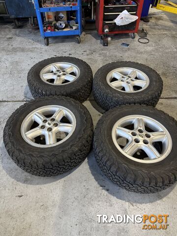 Landrover discovery 2 285/65/r18 x4