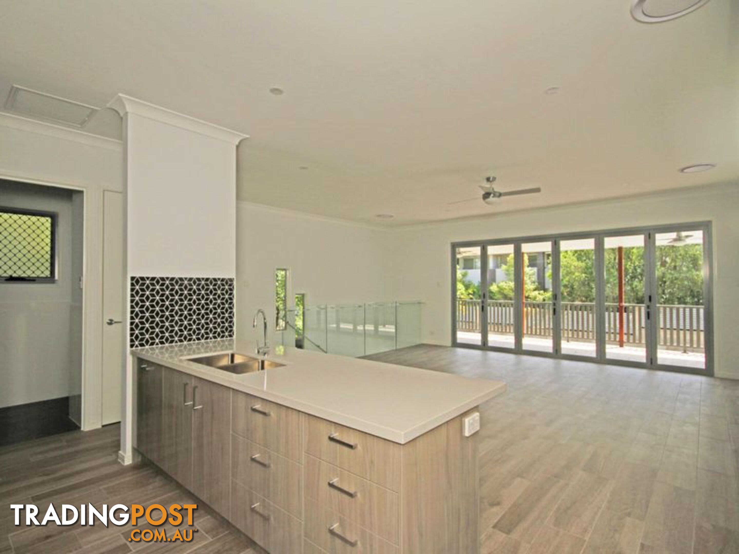 54 Kingfisher Lane EAST BRISBANE QLD 4169