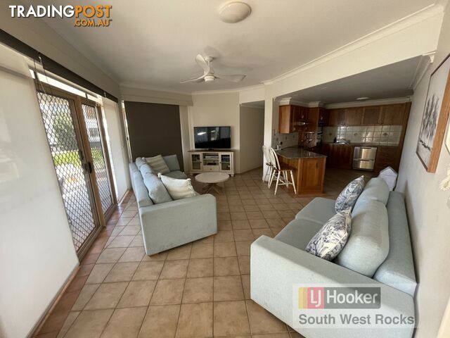 2/31 Livingstone Street SOUTH WEST ROCKS NSW 2431