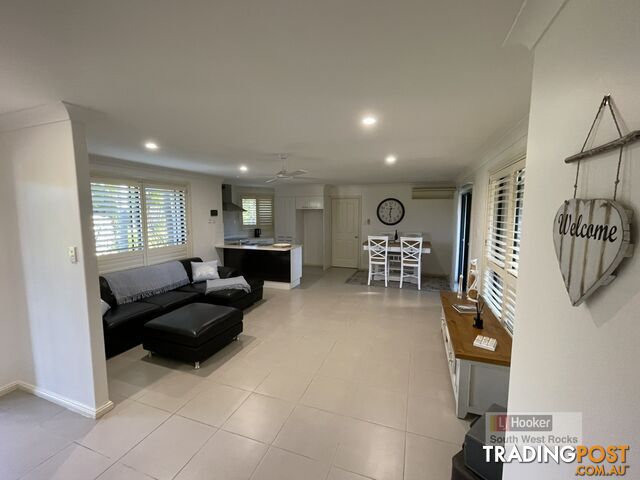 9/83 Mitchell Street SOUTH WEST ROCKS NSW 2431 - photo 2 of 16