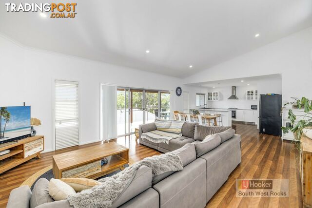 24 Tallowood Place SOUTH WEST ROCKS NSW 2431