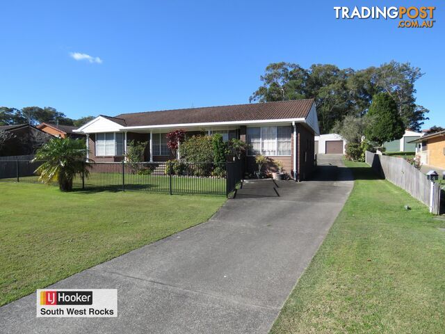 4 Bruce Field Street SOUTH WEST ROCKS NSW 2431