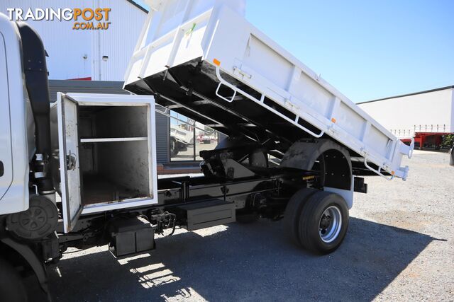2004 HINO DUTRO - photo 2 of 17