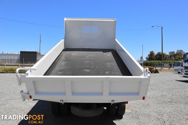 2004 HINO DUTRO - photo 5 of 17